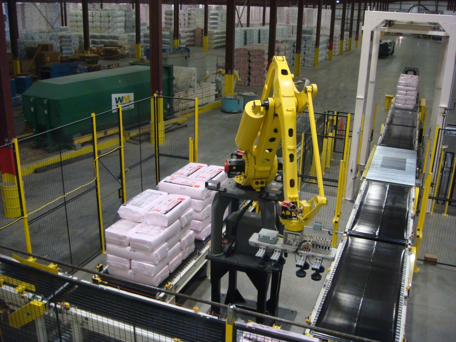 Robotics, palletizing, sorting line