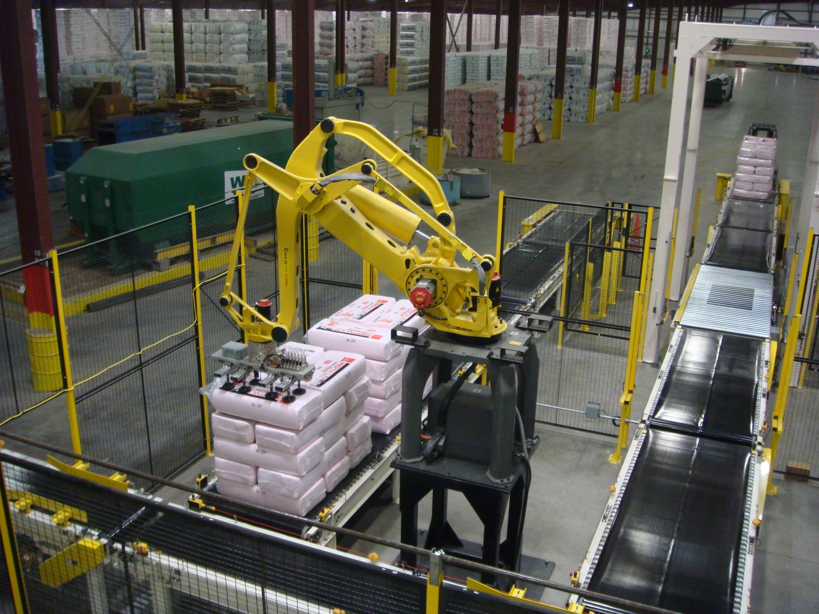 Robotics, palletizing, sorting line